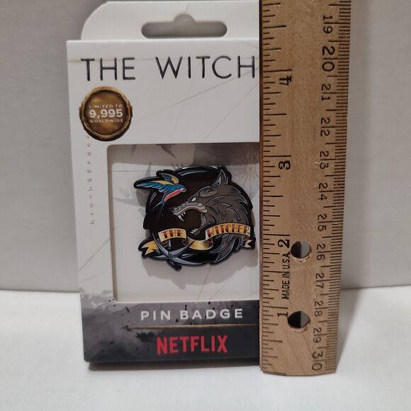 The Witcher Symbols Limited Edition Enamel Pin Official Netflix Lapel Badge - Picture 3 of 3